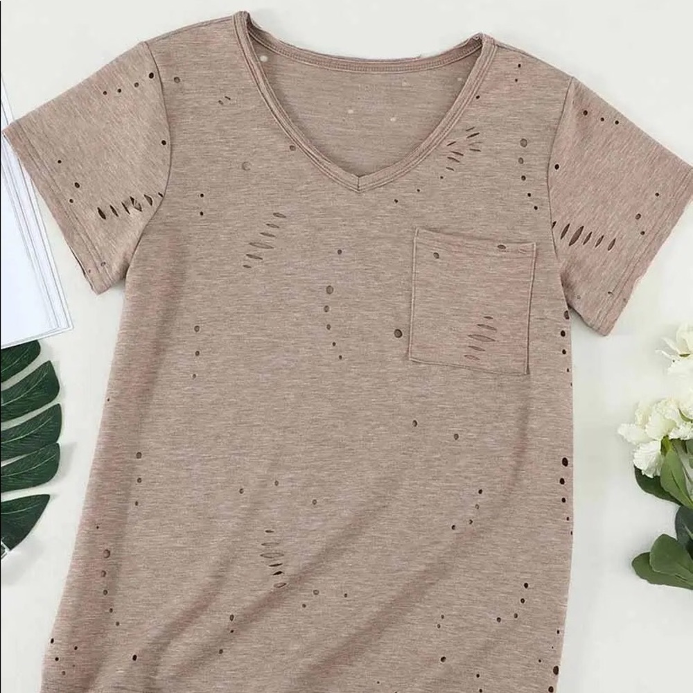 Distressed Top💥💥💥SALE💥💥💥